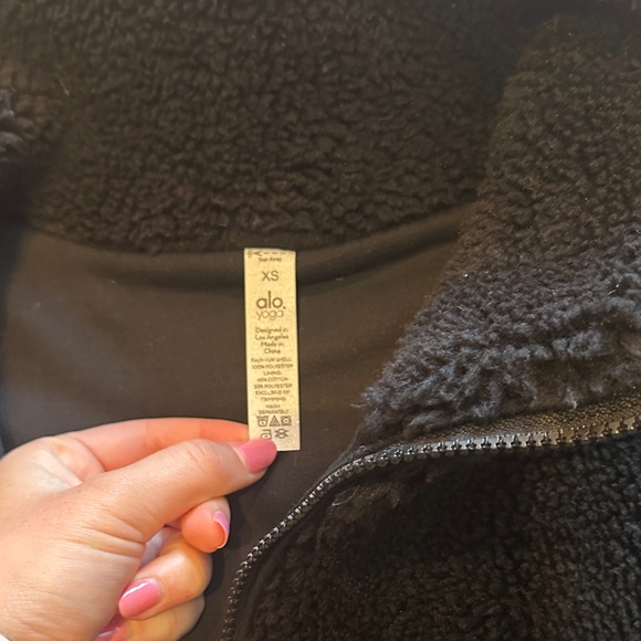 ALO Yoga Women Black Fleece Jacket Never Worn - Picture 3 of 6